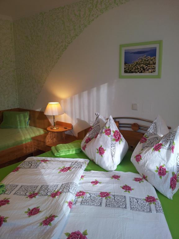 Ferienwohnung Anna Zechner Flattach Zimmer foto
