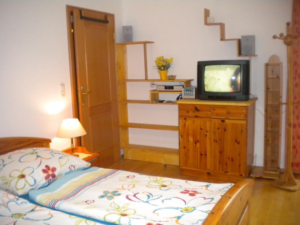 Ferienwohnung Anna Zechner Flattach Zimmer foto